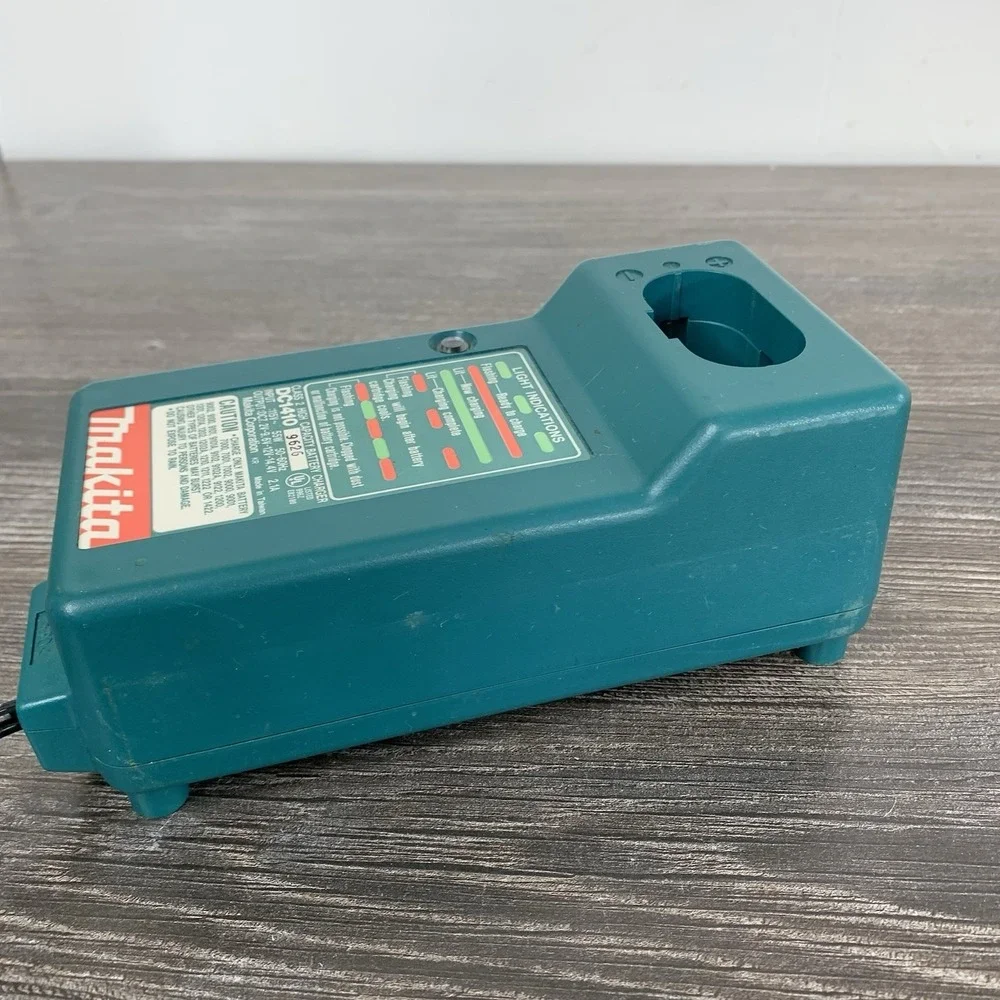 Makita‎ DC1410 Class 2 High Capacity Battery Charger Ni-Mh & Ni-Cd 7.2V 9.6V 12V